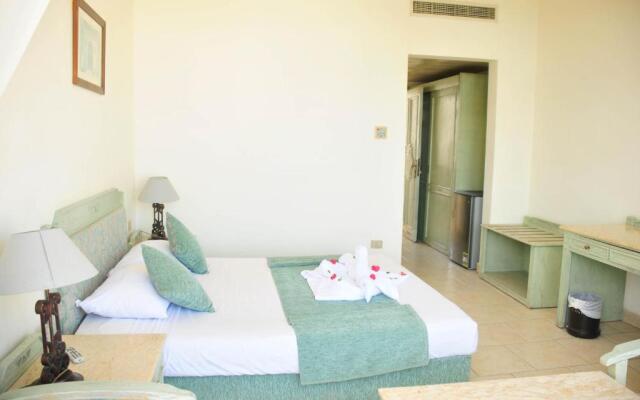 Queen Sharm Aqua Park Hotel