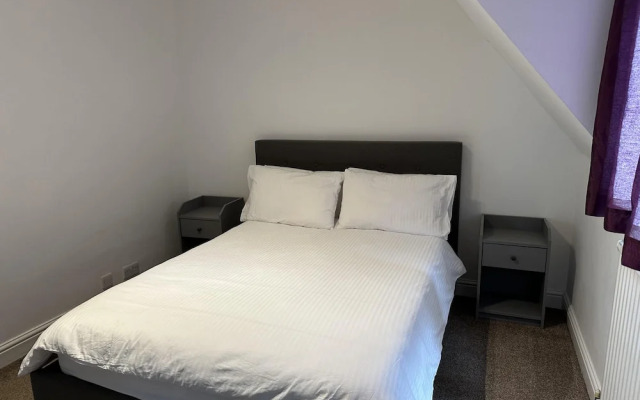 London Luxury Apartment - Finchley Road Retreat