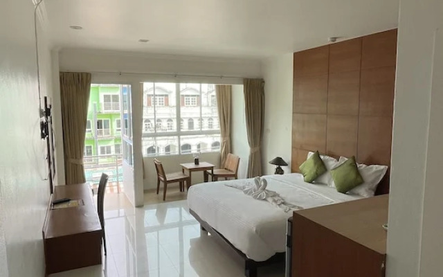 Sukcheewa Residence Phuket