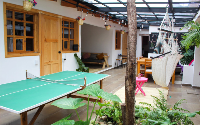 Real 114 Hostal - Hostel