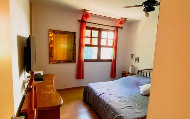 Excelente casa térrea na Granja Viana