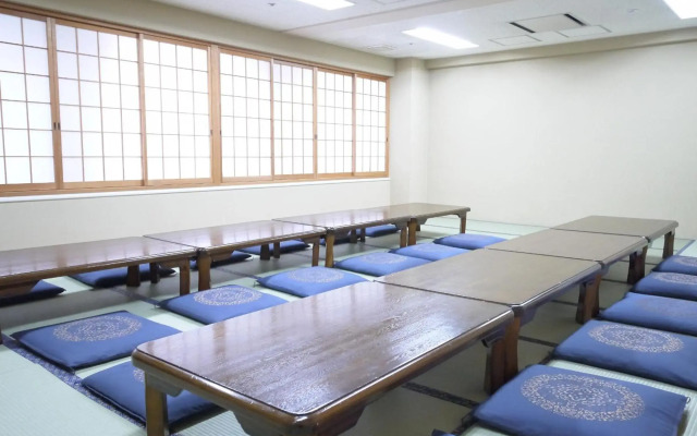 U Community Hotel