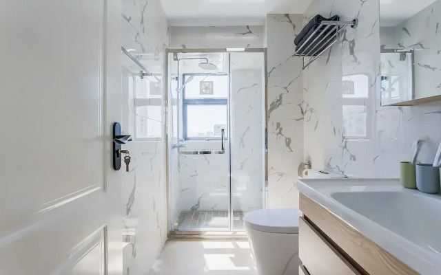 Locals Boutique Apartment Huafa No.12