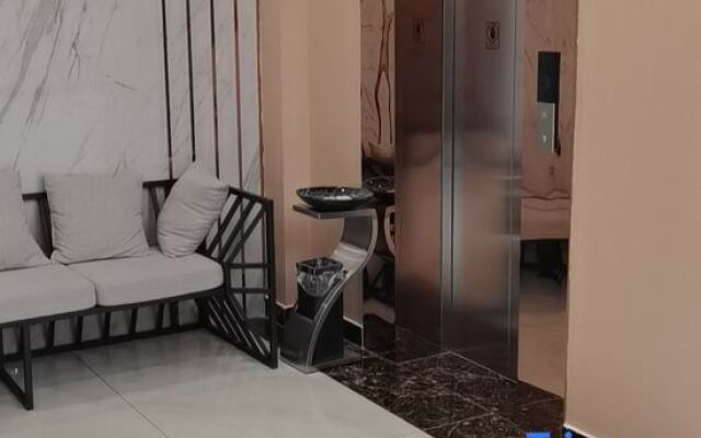 Shouxian Pinshang Holiday Hotel