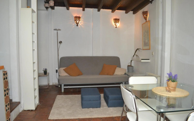 Charming House in Triana,best City View from Patio