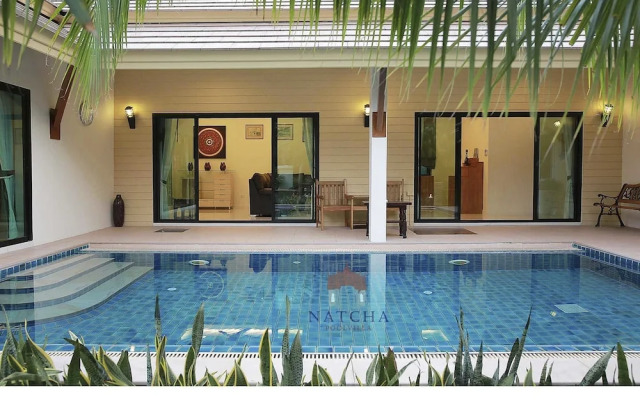 Natcha Pool Villa Pattaya