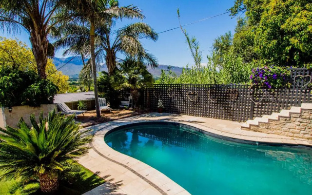 Ladera - Vista Self-catering Guesthouse