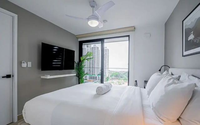 w Elegant 1BR With Balcony in San Francisco