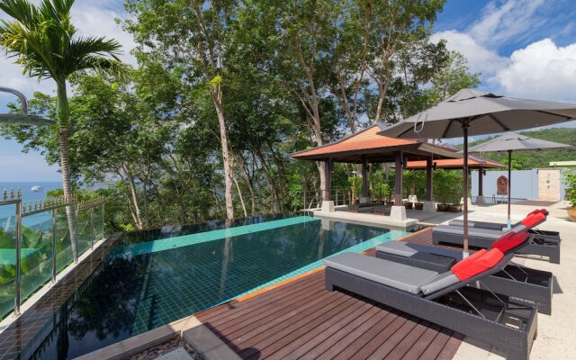 Spectacular Seaview Pool Villa Kalim 6