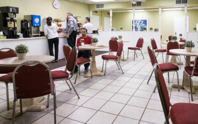 Vista Inn and Suites Tampa