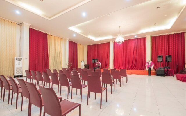 Hotel Agraha Andalas