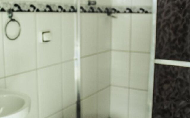 Marinus Hotel