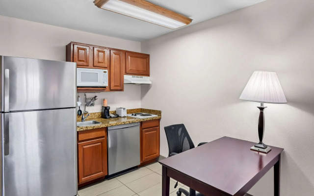 MainStay Suites Addison-Dallas
