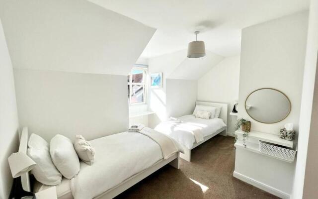 Lovely 2-bed House in St Andrews, Scotland