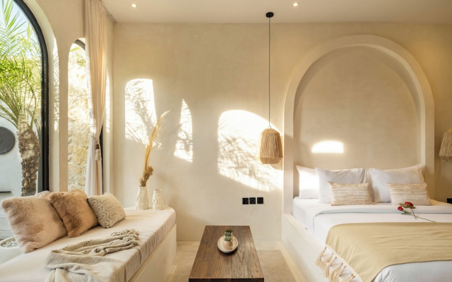 Romantic 2 Private Suites Villa Canggu
