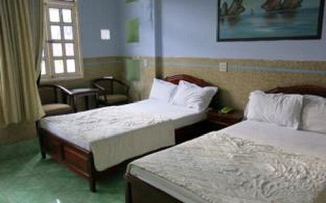 65 Hung Vuong Hotel