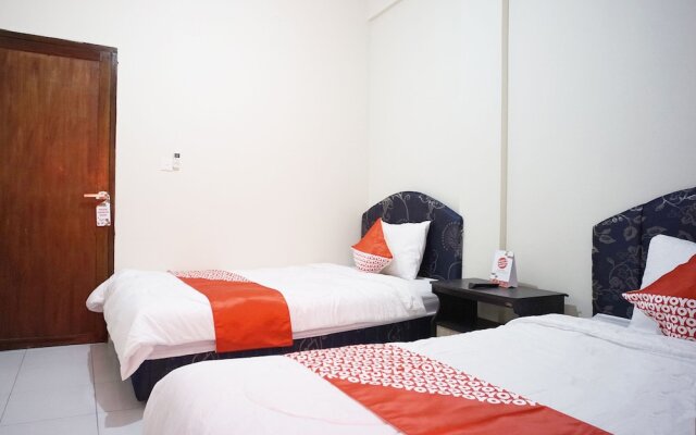 MIM Guest House Syariah by OYO Rooms