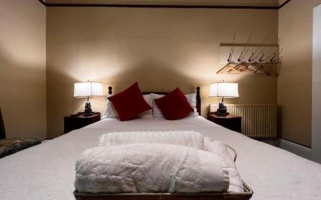 Quality Inn St. Mounts
