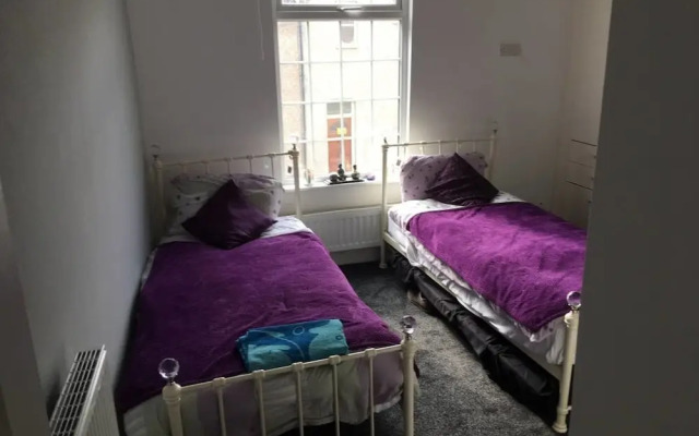 Unique &inviting 2-bed Town House in Darlington