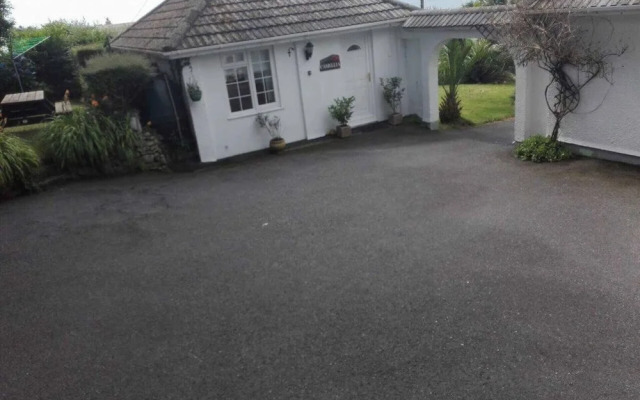 2 Bedroom Chalet - Praa Sands, Cornwall