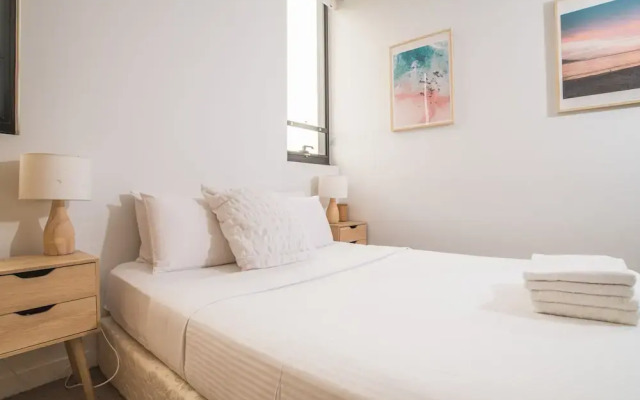 Inner City Penthouse With Private Rooftop