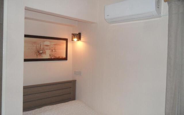 SUNSHINE APTS, TWO BEDROOM , FREE INTERNET, No 3