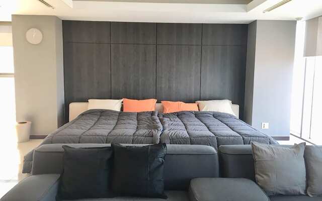 The november stay in Canal walk