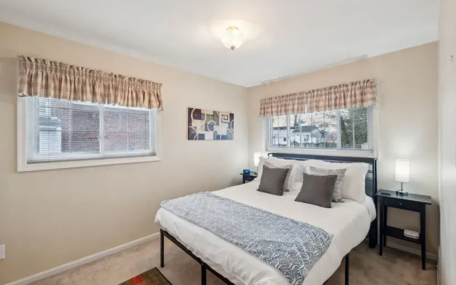 Uline Hospitality 4 Bedroom Home