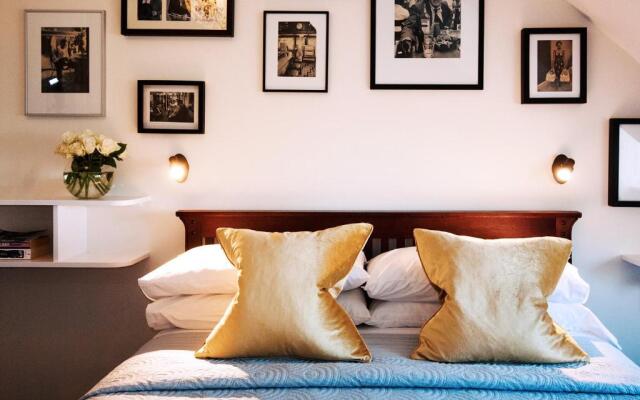 Hillside Lodge B&B