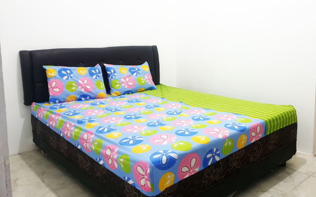 OYO 3508 Griya Aisyah Karah Syariah