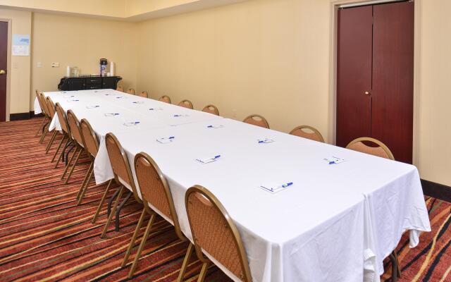 Holiday Inn Express & Suites Austin SW - Sunset Valley by IHG