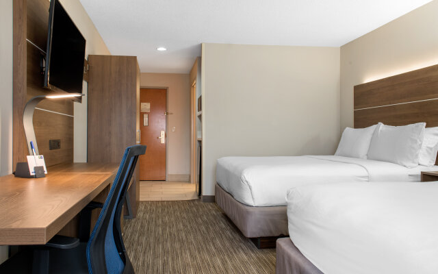 Holiday Inn Express Hotel & Suites Harrison, an IHG Hotel