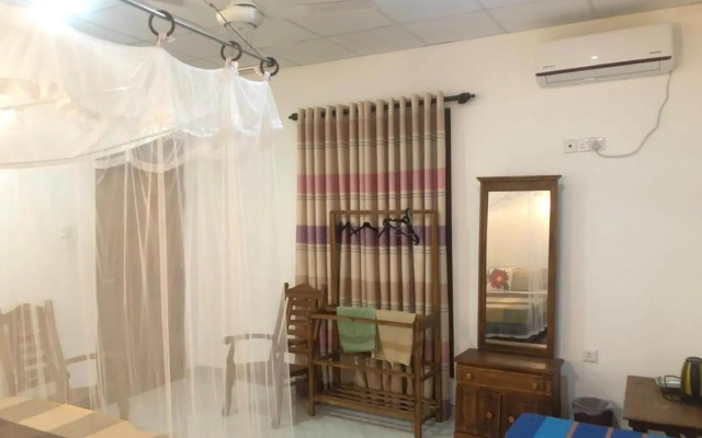 Weaver Bird Villa