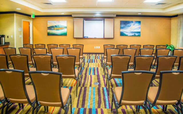 Fairfield Inn and Suites by Marriott Burley