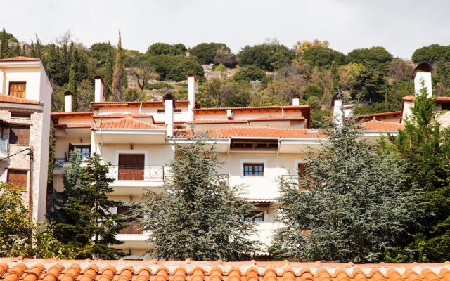 Hilltop Restful Maisonette in Arachova