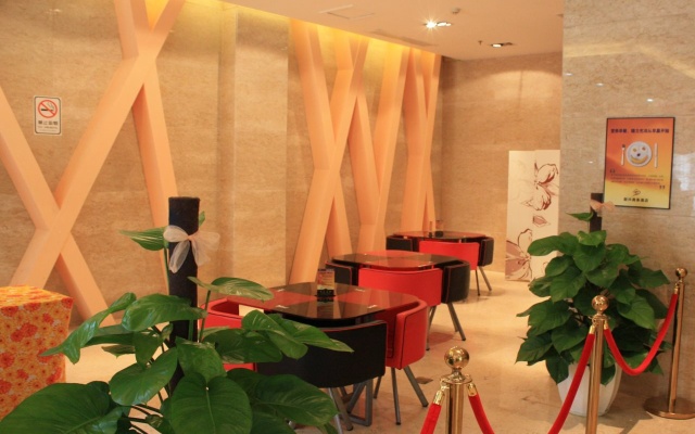 China's Emerging Business Hotel – Restaurant – Guangzhou
