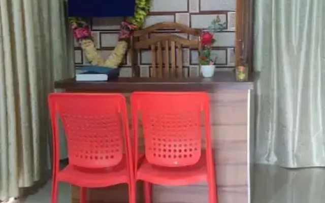 Goroomgo Senorita inn Puri