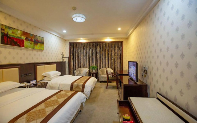 Golden Metropolis Hotel