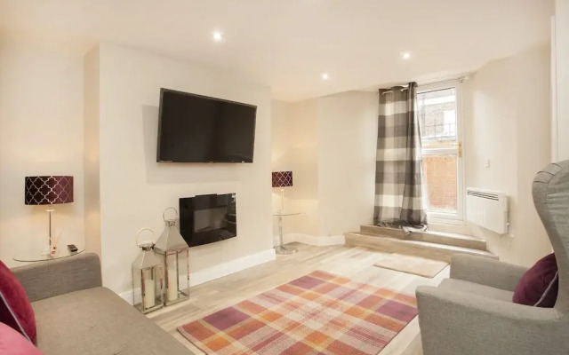 Gillygate Apartment