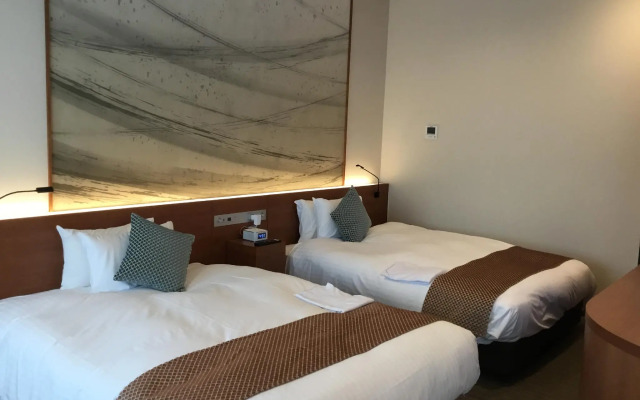 Oriental Suites Airport Osaka Rinku