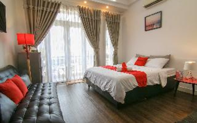 The Nguyens Cafe Dct by RedDoorz