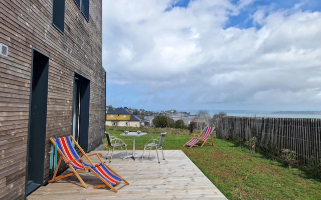 Studio With Terrace and Superb sea View