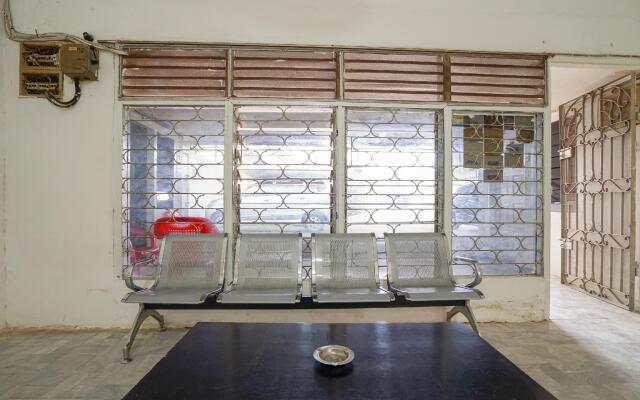 OYO 1868 Penginapan Sekip