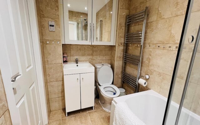 3-bed House in Northolt