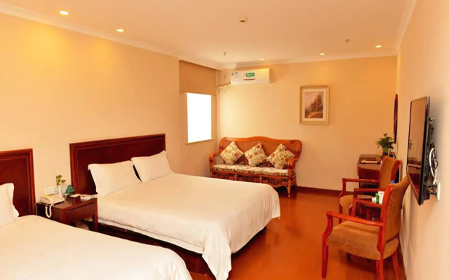 GreenTree Inn Jiaxing Pinghu Zhapu Jiulong Mountain Express  Hotel