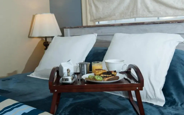 Naomi's Inn Bed & Breakfast