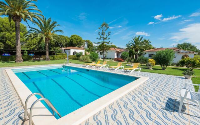 Spacious Holiday Home in Cambrils with Shared Swimming Pool