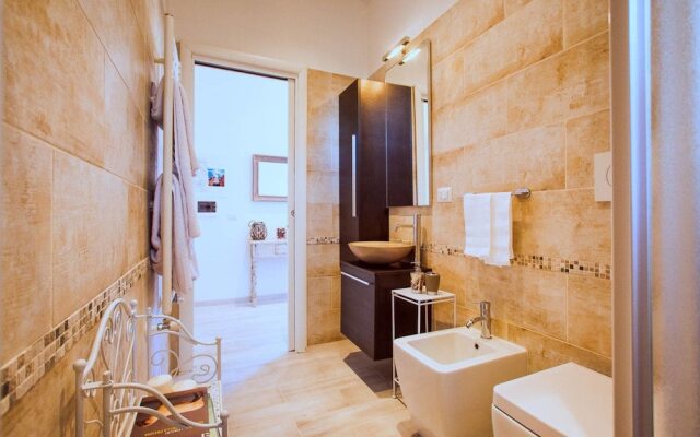 Romantic Flat With Large Terrace Close to S. Peter