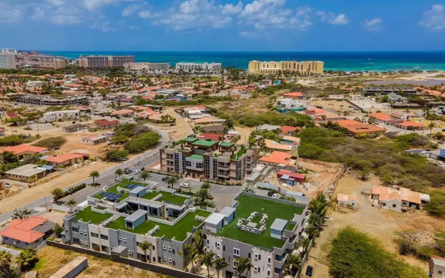 Waykiri Modern Condo 3 Bed 2 Bath Walk to Marriott