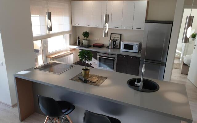 Samsara I: Peace begins with a smile